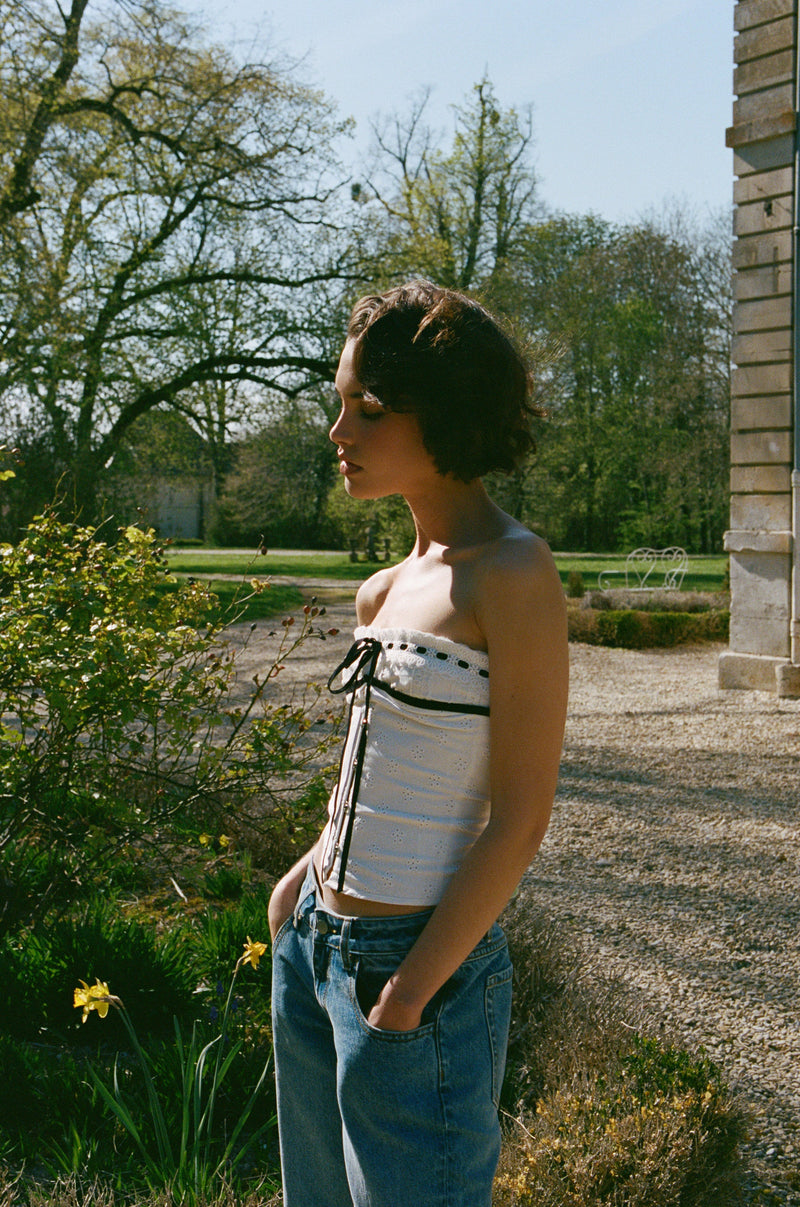 Sabrin Top | White Embroidery